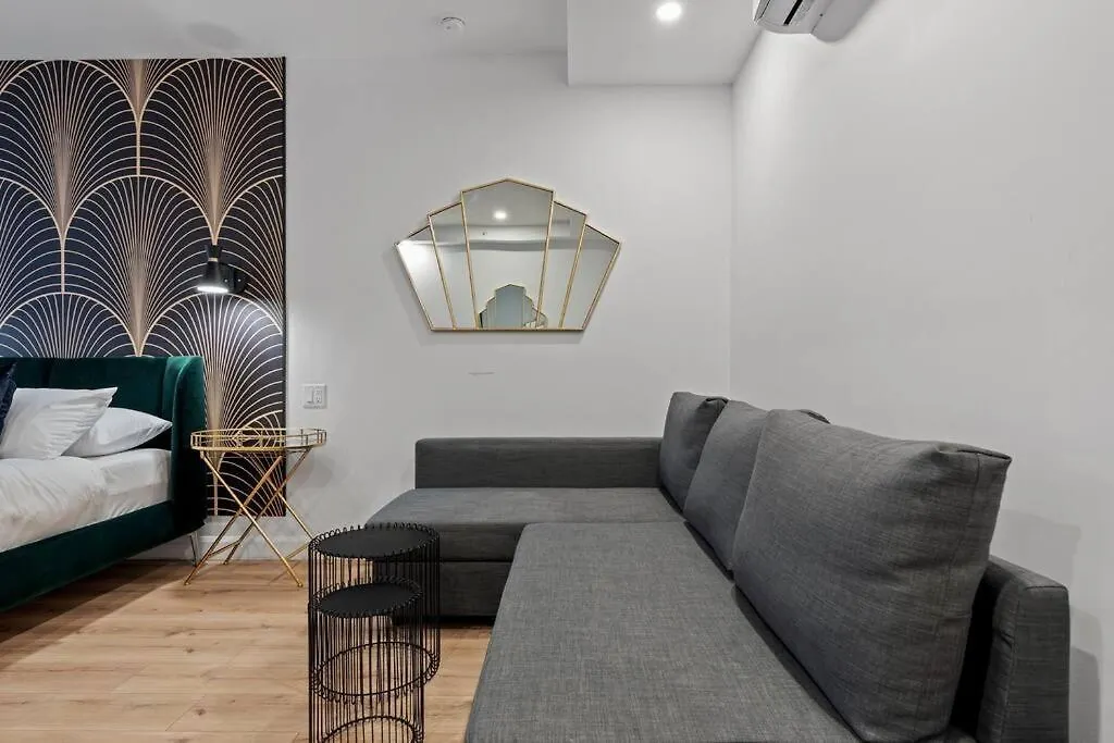 Initial / Art-Deco / Quebec Apartment Canada